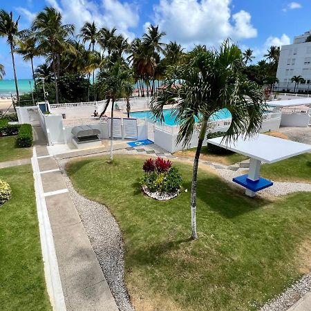 Hobie Oceanfront Apartment At Isla Verde Σαν Χουάν Εξωτερικό φωτογραφία