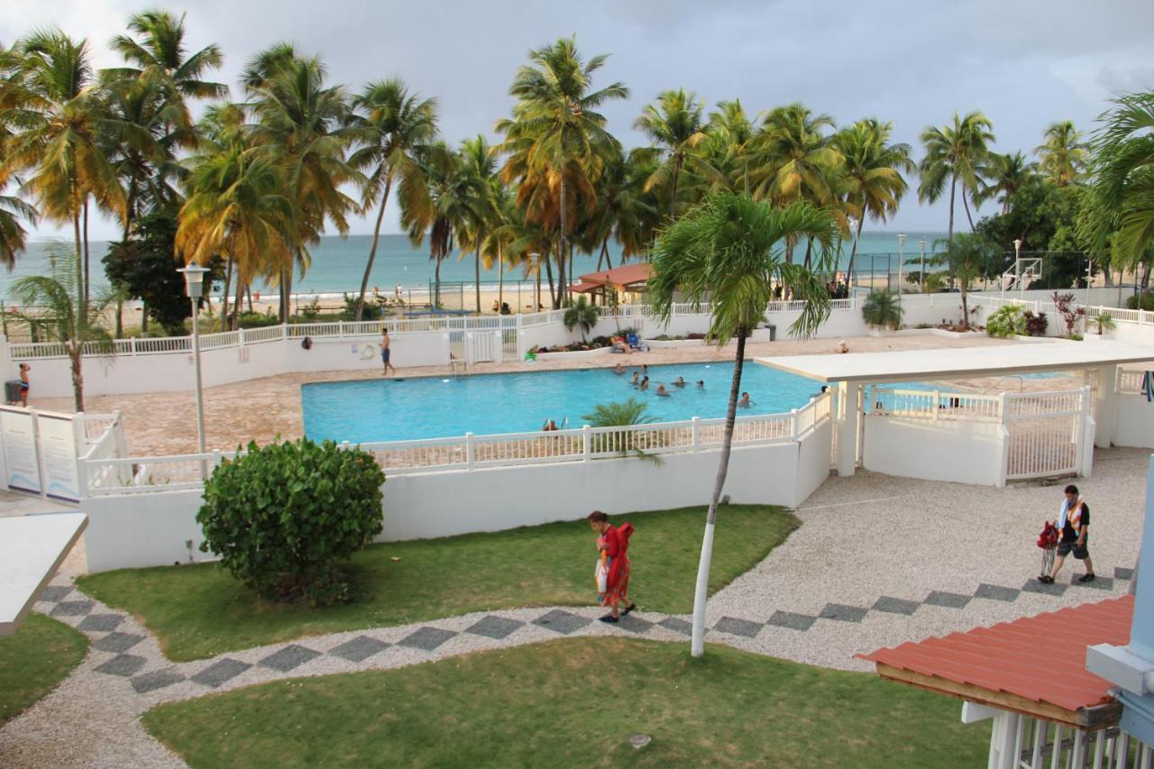 Hobie Oceanfront Apartment At Isla Verde Σαν Χουάν Εξωτερικό φωτογραφία