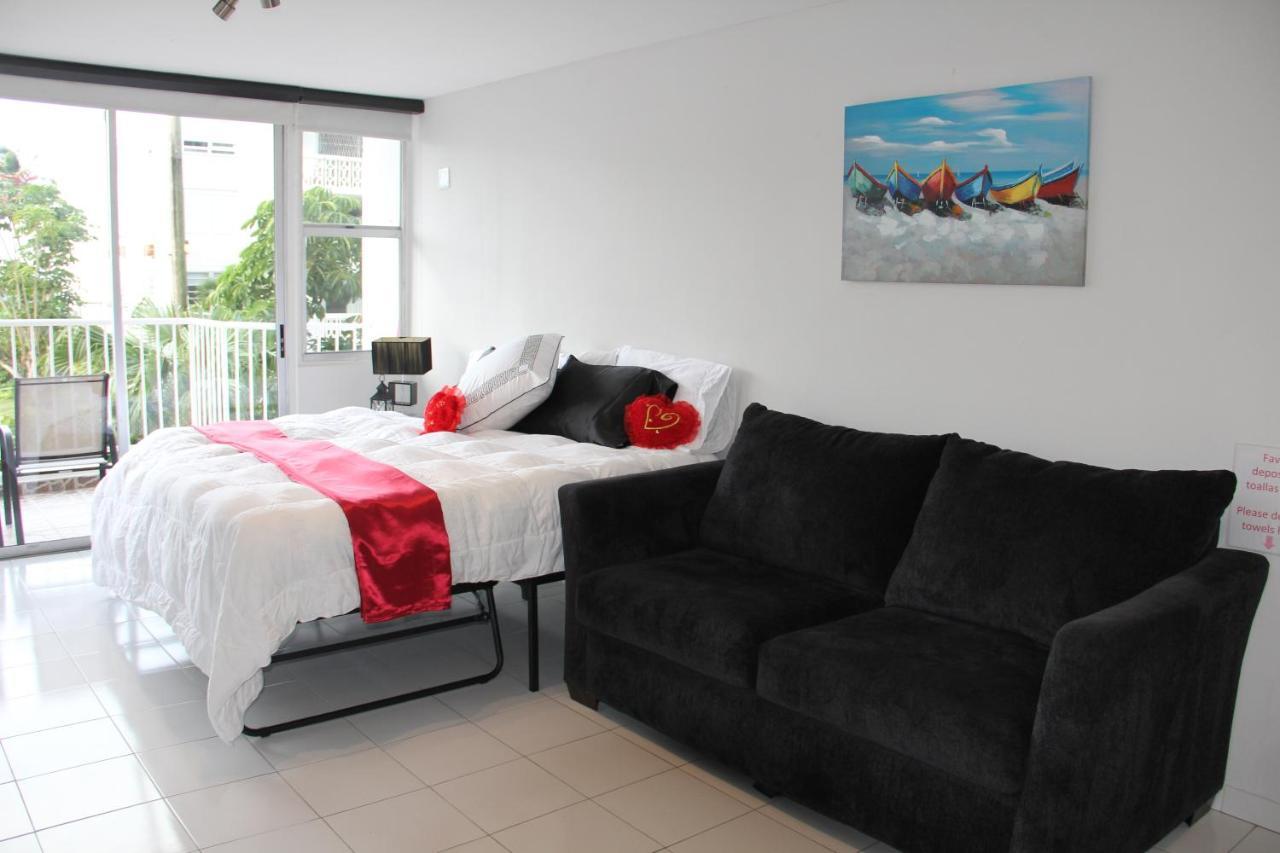 Hobie Oceanfront Apartment At Isla Verde Σαν Χουάν Εξωτερικό φωτογραφία
