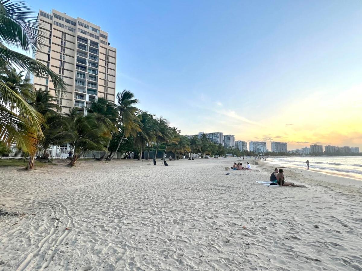 Hobie Oceanfront Apartment At Isla Verde Σαν Χουάν Εξωτερικό φωτογραφία