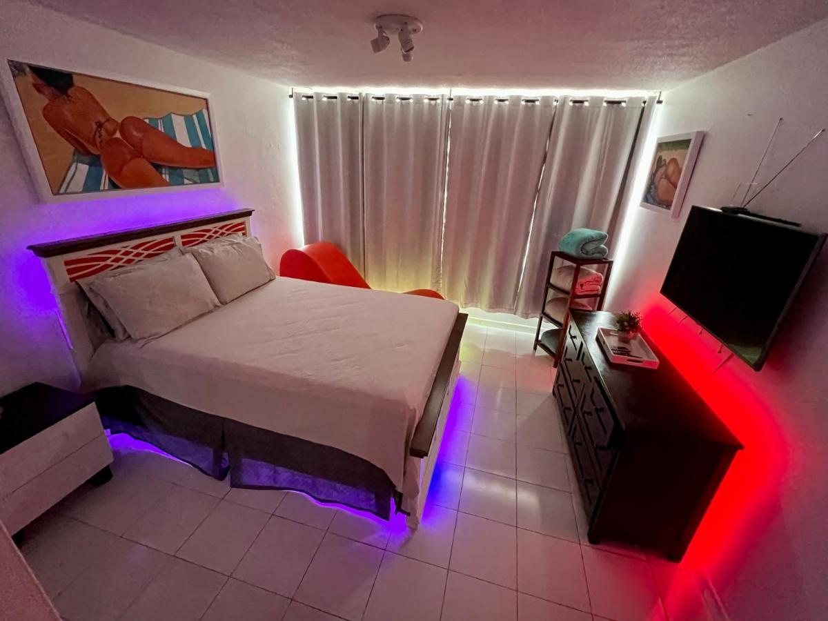Hobie Oceanfront Apartment At Isla Verde Σαν Χουάν Εξωτερικό φωτογραφία