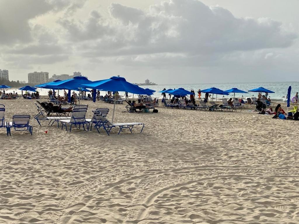 Hobie Oceanfront Apartment At Isla Verde Σαν Χουάν Εξωτερικό φωτογραφία
