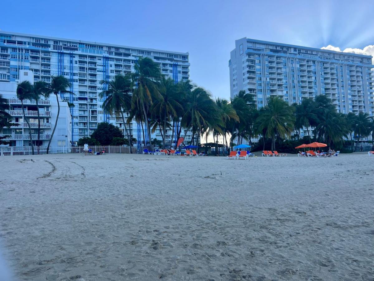 Hobie Oceanfront Apartment At Isla Verde Σαν Χουάν Εξωτερικό φωτογραφία