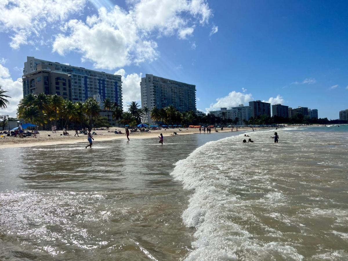 Hobie Oceanfront Apartment At Isla Verde Σαν Χουάν Εξωτερικό φωτογραφία