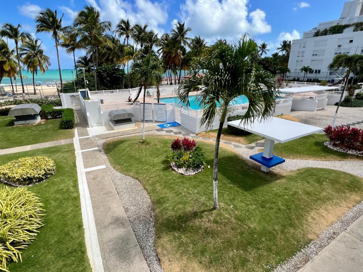 Hobie Oceanfront Apartment At Isla Verde Σαν Χουάν Εξωτερικό φωτογραφία