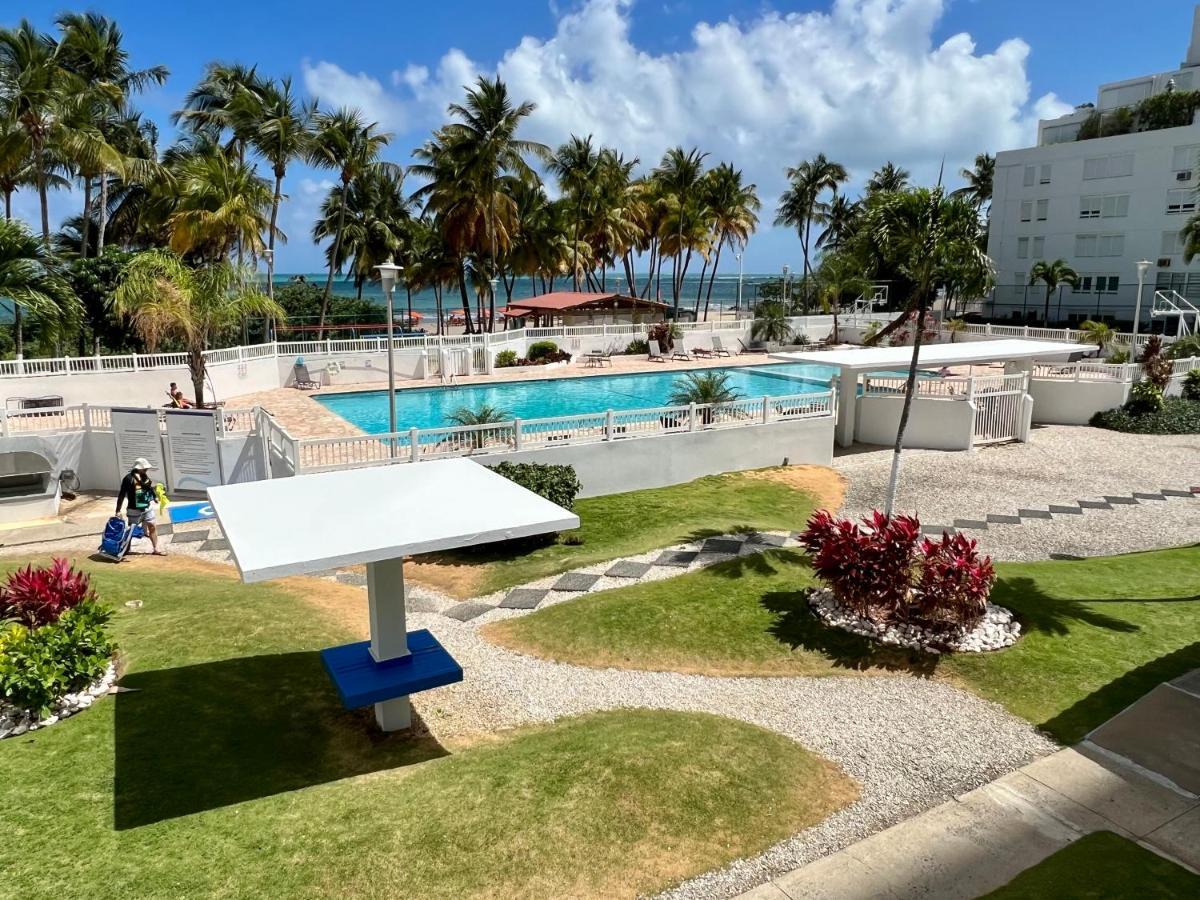 Hobie Oceanfront Apartment At Isla Verde Σαν Χουάν Εξωτερικό φωτογραφία