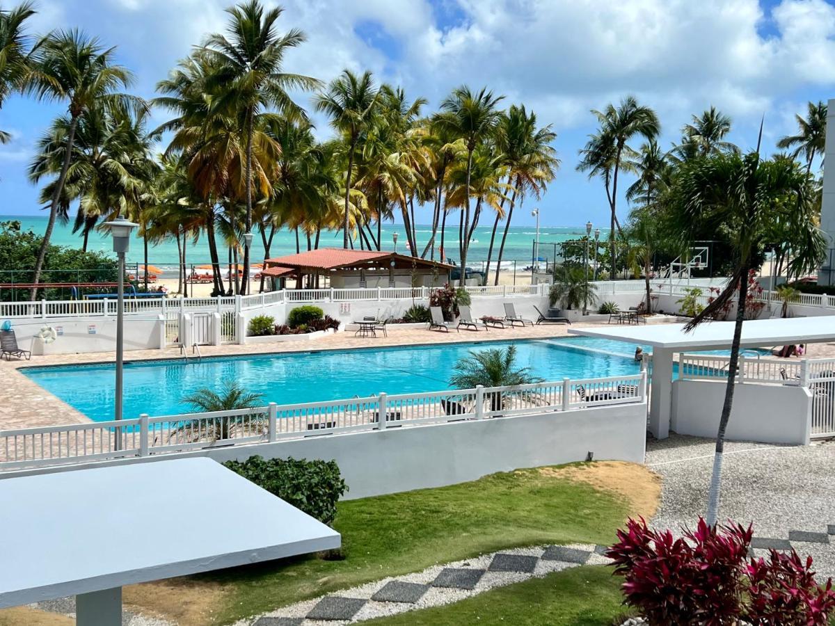 Hobie Oceanfront Apartment At Isla Verde Σαν Χουάν Εξωτερικό φωτογραφία